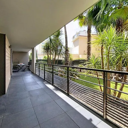 Bay Side Adresse D'exception En Bord De Апартаменти