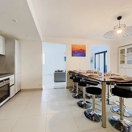 Апартаменти Bay Side Adresse D'exception En Bord De Антіб