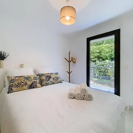 Bay Side Adresse D'exception En Bord De * Антіб